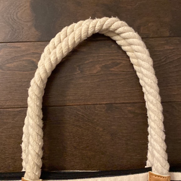 Striped beach bag! - Picture 5 of 5